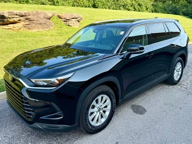 Black 2025 Toyota Grand Highlander XLE for sale in Ballwin, MO