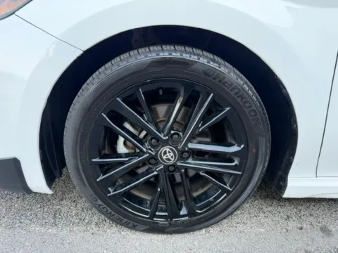 More photos of 2025 Toyota Camry SE at Jay Wolfe Toyota of West County, MO
