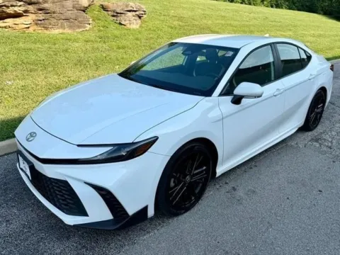 Photos of 2025 Toyota Camry SE for sale in Ballwin, MO at Jay Wolfe Toyota of West County