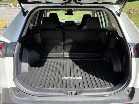 More photos of 2025 Toyota RAV4 Hybrid XLE at Jay Wolfe Toyota of West County, MO