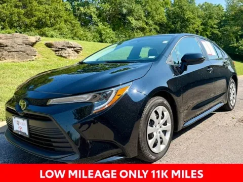 Black 2026 Toyota Corolla LE for sale in Ballwin, MO