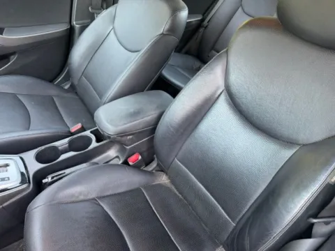 More photos of 2012 Hyundai Elantra GLS at Jay Wolfe Toyota of West County, MO