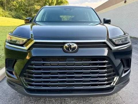 More photos of 2025 Toyota Grand Highlander XLE at Jay Wolfe Toyota of West County, MO