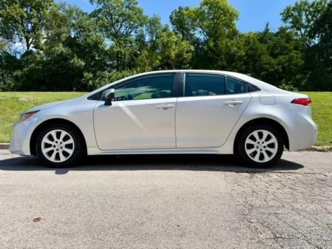 More photos of 2025 Toyota Corolla LE at Jay Wolfe Toyota of West County, MO