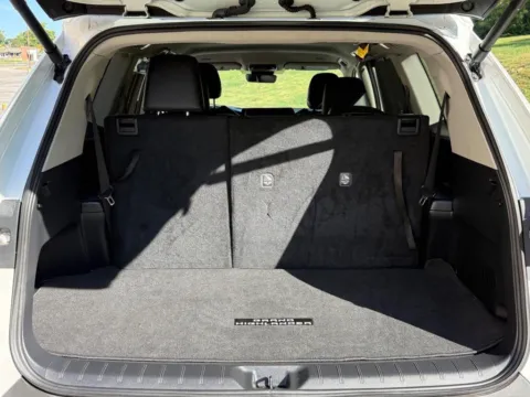 More photos of 2024 Toyota Grand Highlander XLE at Jay Wolfe Toyota of West County, MO
