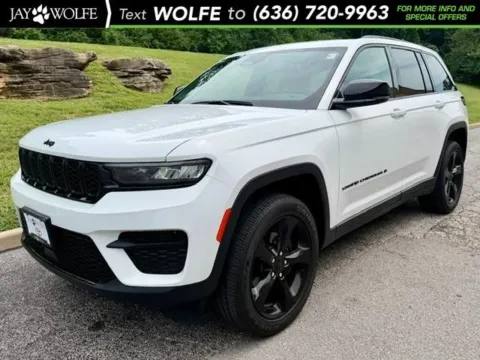 White 2023 Jeep Grand Cherokee Altitude X for sale in Ballwin, MO
