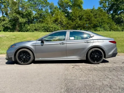More photos of 2026 Toyota Camry SE at Jay Wolfe Toyota of West County, MO
