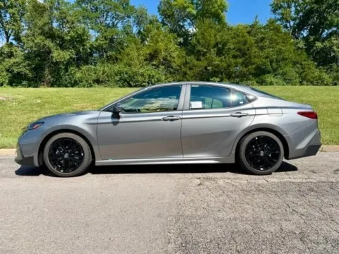 More photos of 2026 Toyota Camry SE at Jay Wolfe Toyota of West County, MO