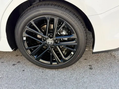 More photos of 2026 Toyota Camry SE at Jay Wolfe Toyota of West County, MO