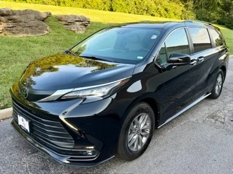 Photos of 2026 Toyota Sienna XLE for sale in Ballwin, MO at Jay Wolfe Toyota of West County
