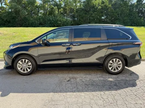 Photos of 2026 Toyota Sienna XLE for sale in Ballwin, MO at Jay Wolfe Toyota of West County