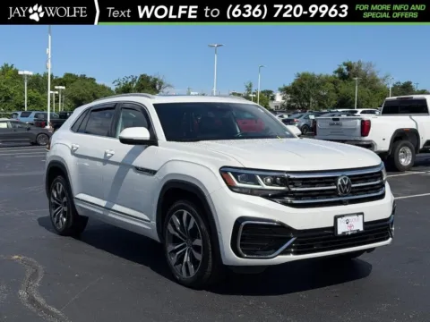White 2022 Volkswagen Atlas Cross Sport 3.6L V6 SEL Premium R-Line for sale in Ballwin, MO