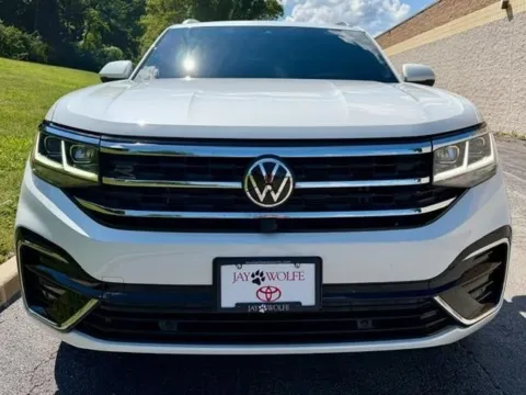 Another view of 2022 Volkswagen Atlas Cross Sport 3.6L V6 SEL Premium R-Line for sale in Ballwin, MO at Jay Wolfe Toyota of West County