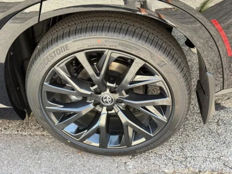 More photos of 2026 Toyota Crown Signia Limited at Jay Wolfe Toyota of West County, MO
