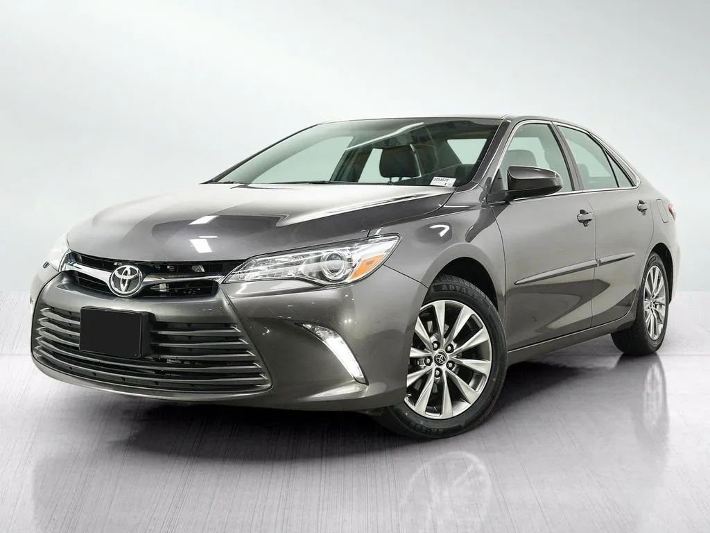 2017 Toyota Camry XLE for sale in Ballwin, MO