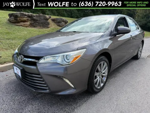 Gray 2017 Toyota Camry XLE for sale in Ballwin, MO