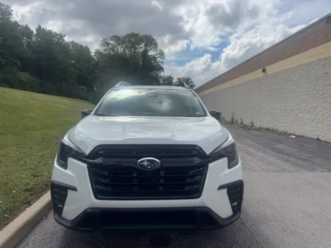 More photos of 2023 Subaru Ascent Onyx Edition at Jay Wolfe Toyota of West County, MO