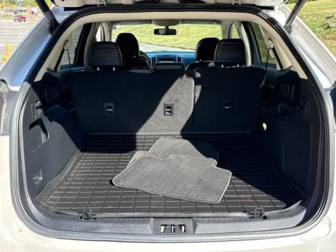 More photos of 2017 Ford Edge Titanium at Jay Wolfe Toyota of West County, MO