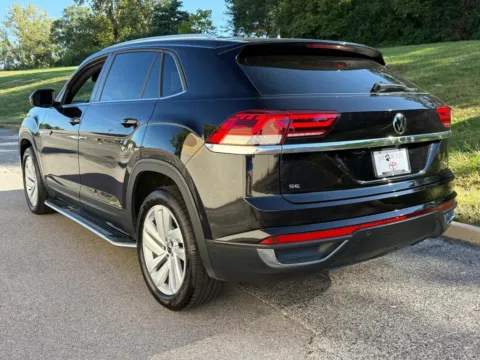 Another view of 2023 Volkswagen Atlas Cross Sport 2.0T SE w/Technology for sale in Ballwin, MO at Jay Wolfe Toyota of West County