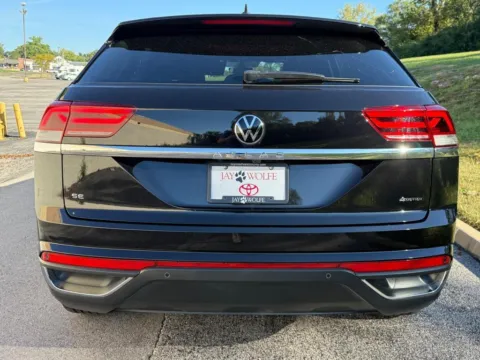 More photos of 2023 Volkswagen Atlas Cross Sport 2.0T SE w/Technology at Jay Wolfe Toyota of West County, MO