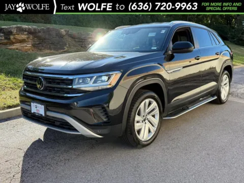 Black 2023 Volkswagen Atlas Cross Sport 2.0T SE w/Technology for sale in Ballwin, MO