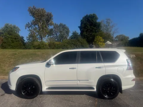 More photos of 2018 Lexus GX 460 at Jay Wolfe Toyota of West County, MO