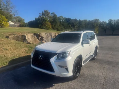 Photos of 2018 Lexus GX 460 for sale in Ballwin, MO at Jay Wolfe Toyota of West County