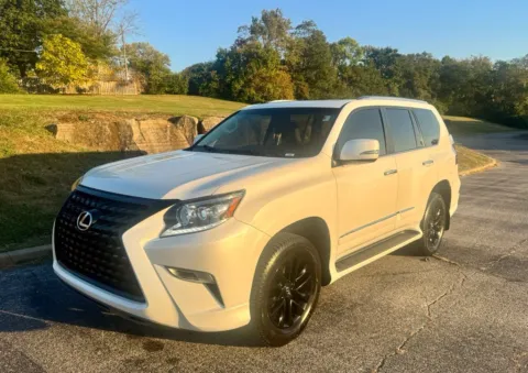 Photos of 2018 Lexus GX 460 for sale in Ballwin, MO at Jay Wolfe Toyota of West County
