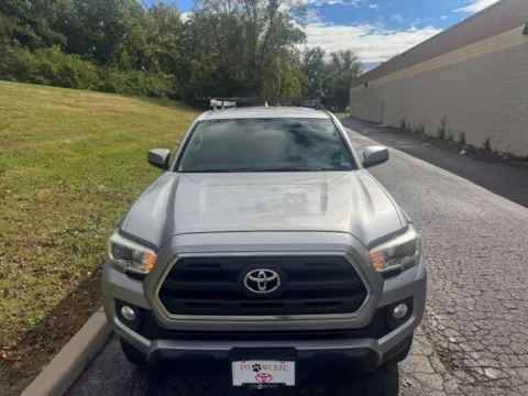 More photos of 2016 Toyota Tacoma SR5 at Jay Wolfe Toyota of West County, MO