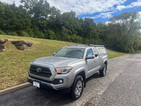 Photos of 2016 Toyota Tacoma SR5 for sale in Ballwin, MO at Jay Wolfe Toyota of West County
