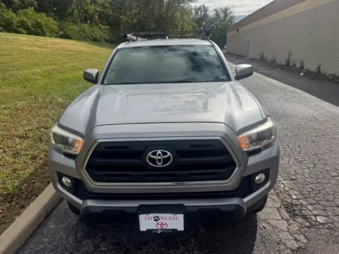 More photos of 2016 Toyota Tacoma SR5 at Jay Wolfe Toyota of West County, MO
