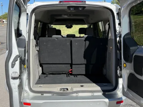 More photos of 2020 Ford Transit Connect XLT at Jay Wolfe Toyota of West County, MO