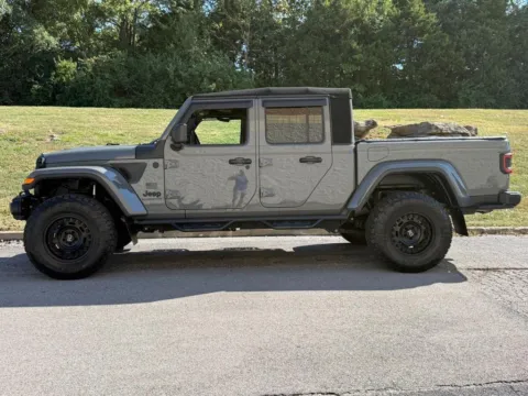 Photos of 2021 Jeep Gladiator Sport for sale in Ballwin, MO at Jay Wolfe Toyota of West County