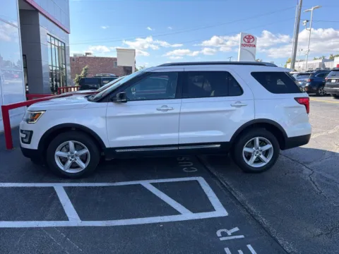 More photos of 2017 Ford Explorer XLT at Jay Wolfe Toyota of West County, MO