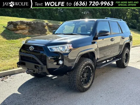 Black 2018 Toyota 4Runner SR5 Premium for sale in Ballwin, MO