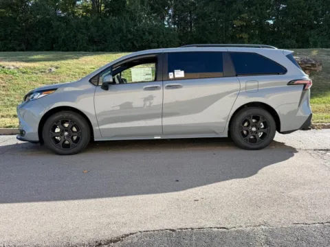 Photos of 2026 Toyota Sienna Woodland Edition for sale in Ballwin, MO at Jay Wolfe Toyota of West County