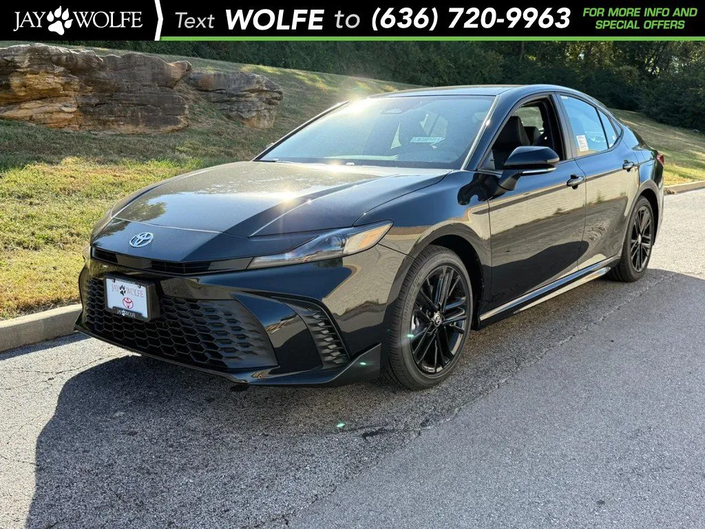 Black 2026 Toyota Camry SE for sale in Ballwin, MO