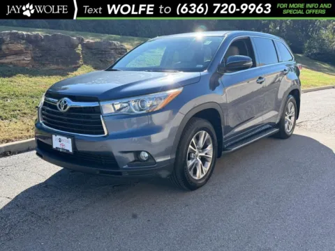 Unknown 2015 Toyota Highlander LE Plus V6 for sale in Ballwin, MO