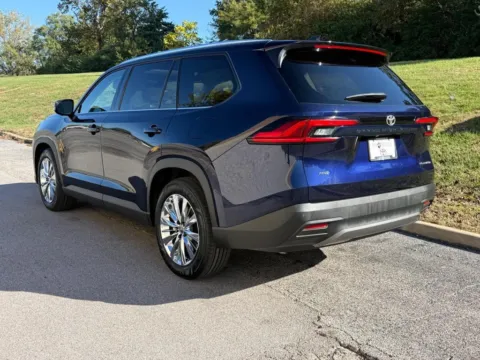 Another view of 2024 Toyota Grand Highlander Platinum for sale in Ballwin, MO at Jay Wolfe Toyota of West County
