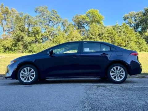 More photos of 2027 Toyota Corolla LE at Jay Wolfe Toyota of West County, MO