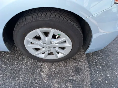 More photos of 2012 Toyota Prius v Three at Jay Wolfe Toyota of West County, MO