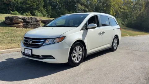 White 2017 Honda Odyssey EX-L for sale in Ballwin, MO
