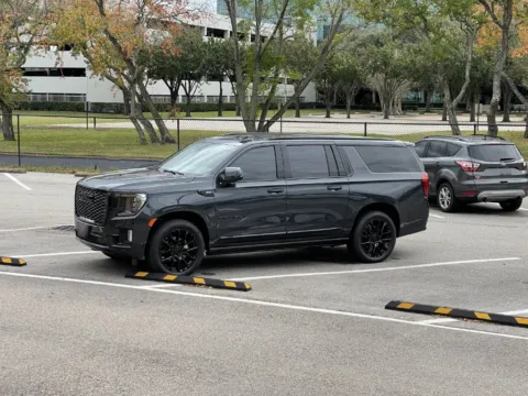 Green 2022 GMC Yukon XL Denali for sale in Ballwin, MO