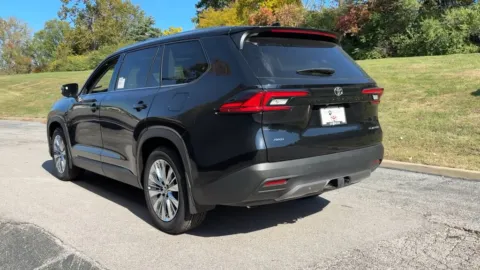 Another view of 2026 Toyota Grand Highlander Platinum for sale in Ballwin, MO at Jay Wolfe Toyota of West County