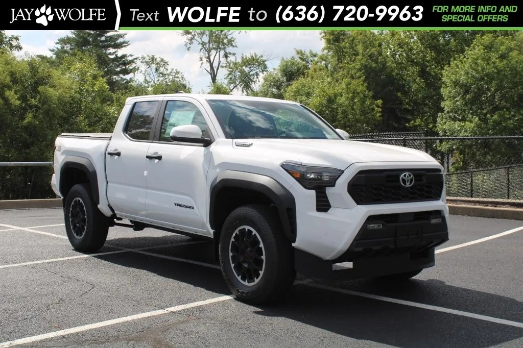 2024 Toyota Tacoma Hybrid TRD Off Road for sale in Ballwin, MO