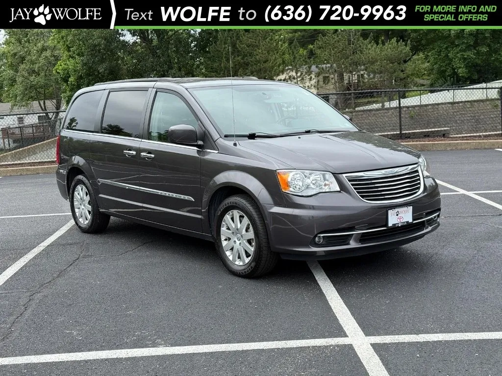 2015 Chrysler Town & Country Touring for sale in Ballwin, MO