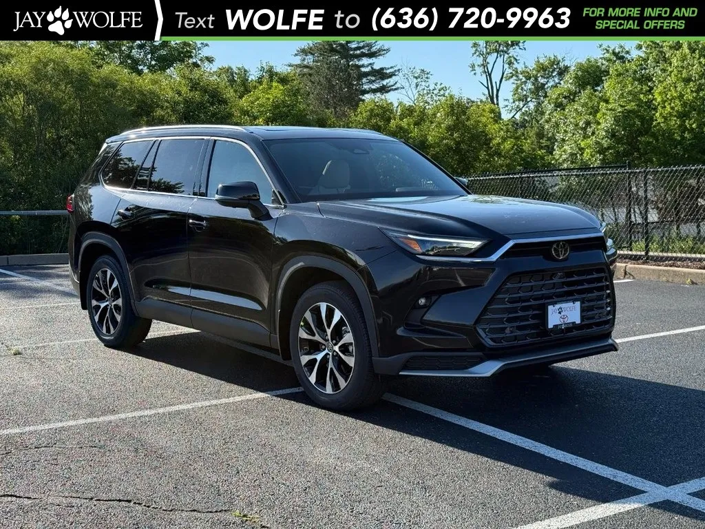 2025 Toyota Grand Highlander Hybrid MAX Limited for sale in Ballwin, MO