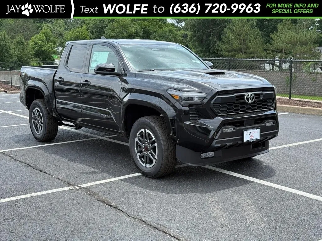 Black 2025 Toyota Tacoma TRD Sport for sale in Ballwin, MO
