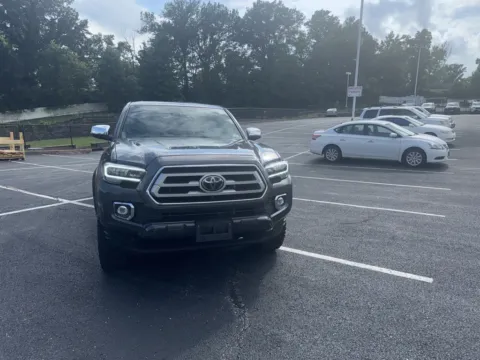 More photos of 2022 Toyota Tacoma Limited at Jay Wolfe Toyota of West County, MO