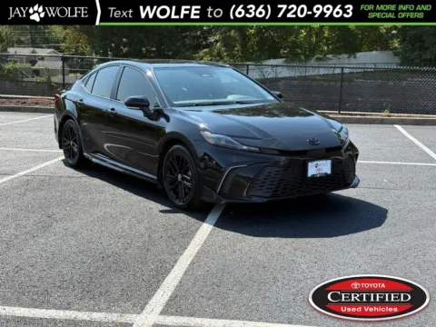Black 2025 Toyota Camry SE for sale in Ballwin, MO